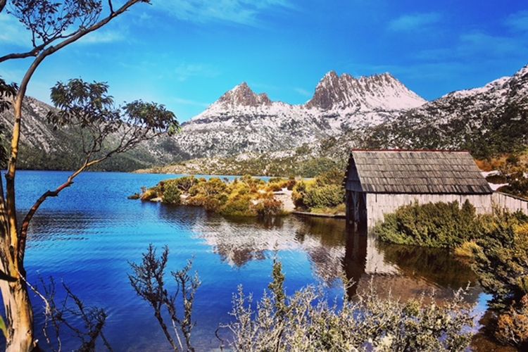 Dove Lake boat shed resized